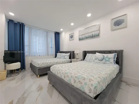 3505 S Ocean Drive Hollywood FL 33019
