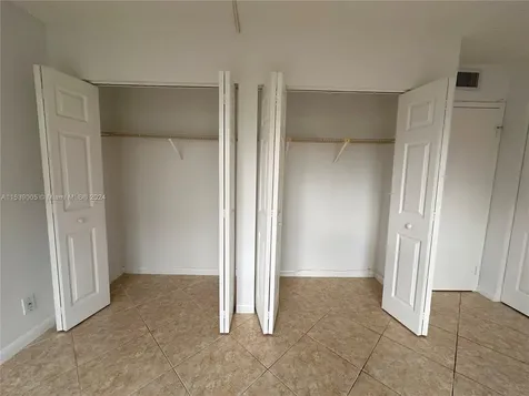 17021 N Bay Road Sunny Isles Beach FL 33160