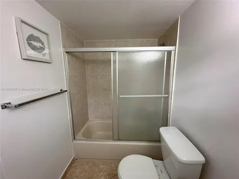 17021 N Bay Road Sunny Isles Beach FL 33160