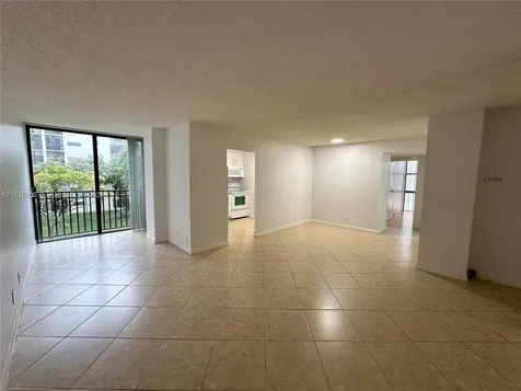 17021 N Bay Road Sunny Isles Beach FL 33160