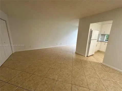 17021 N Bay Road Sunny Isles Beach FL 33160