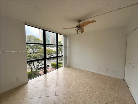 17021 N Bay Road Sunny Isles Beach FL 33160