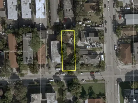 1021 NW 4th Street Miami FL 33128