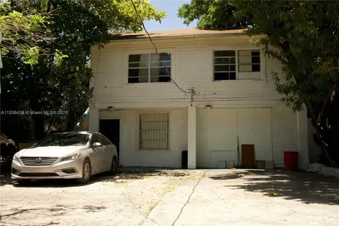 1021 NW 4th Street Miami FL 33128