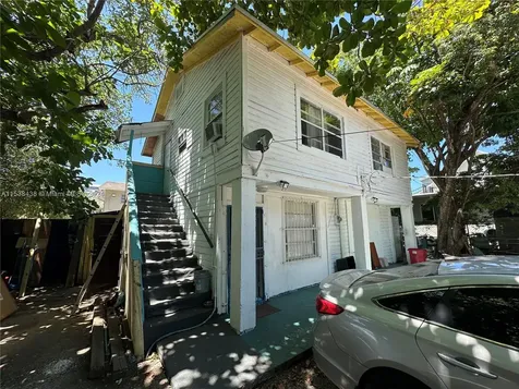 1021 NW 4th Street Miami FL 33128