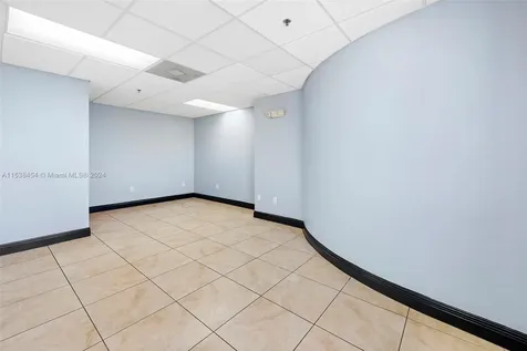 2227 N Federal Highway Hollywood FL 33020