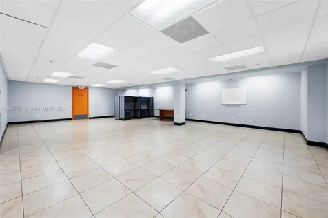 2227 N Federal Highway Hollywood FL 33020