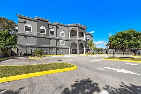2227 N Federal Highway Hollywood FL 33020