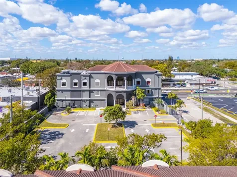 2227 N Federal Highway Hollywood FL 33020