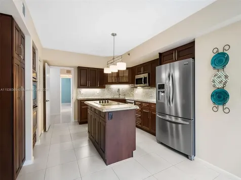 7579 Imperial Drive Boca Raton FL 33433