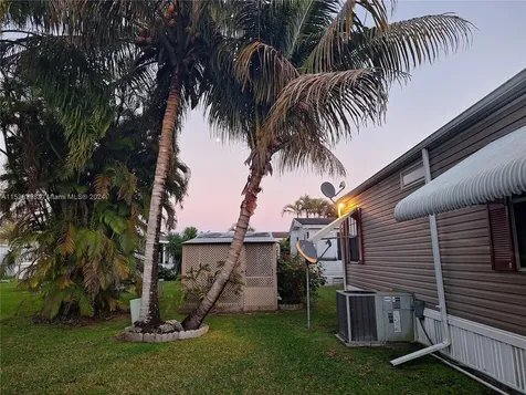 35303 SW 180th Avenue Lots 381-382 Homestead FL 33034
