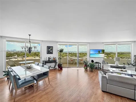 5151 Collins Avenue Miami Beach FL 33140