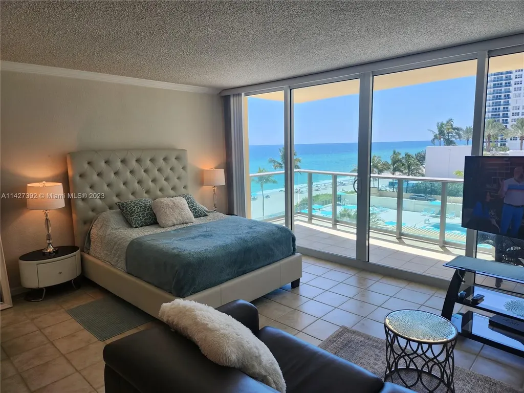 2501 S Ocean Drive Hollywood FL 33019