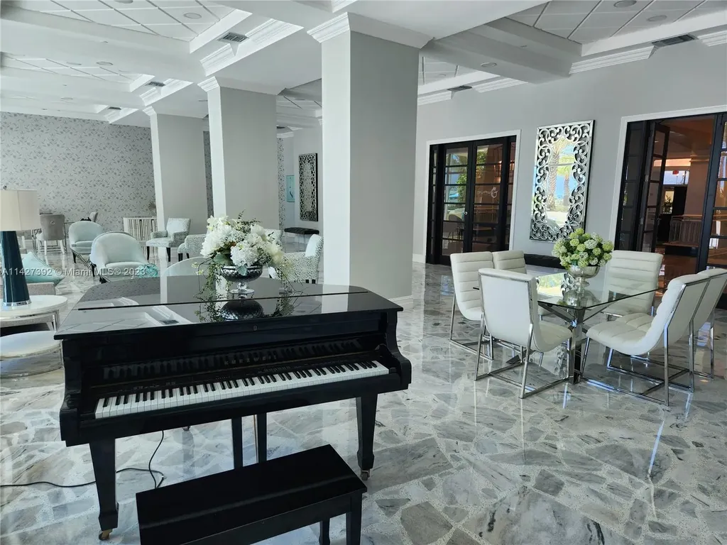 2501 S Ocean Drive Hollywood FL 33019