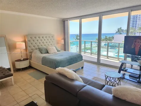 2501 S Ocean Drive Hollywood FL 33019