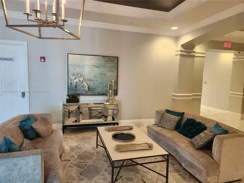 2501 S Ocean Drive Hollywood FL 33019