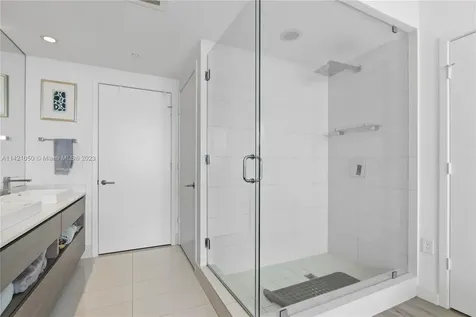 460 NE 28th Street Miami FL 33137