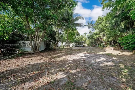 160 NW 126th Street North Miami FL 33168