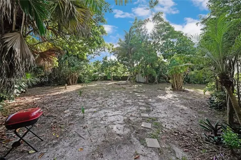 160 NW 126th Street North Miami FL 33168