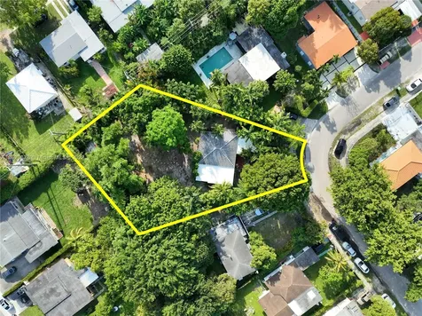 160 NW 126th Street North Miami FL 33168