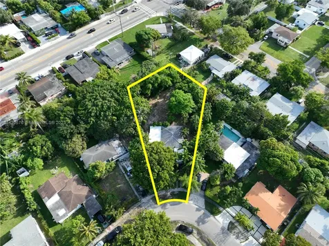 160 NW 126th Street North Miami FL 33168