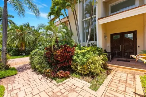 1741 NE 198th Terrace Miami FL 33179