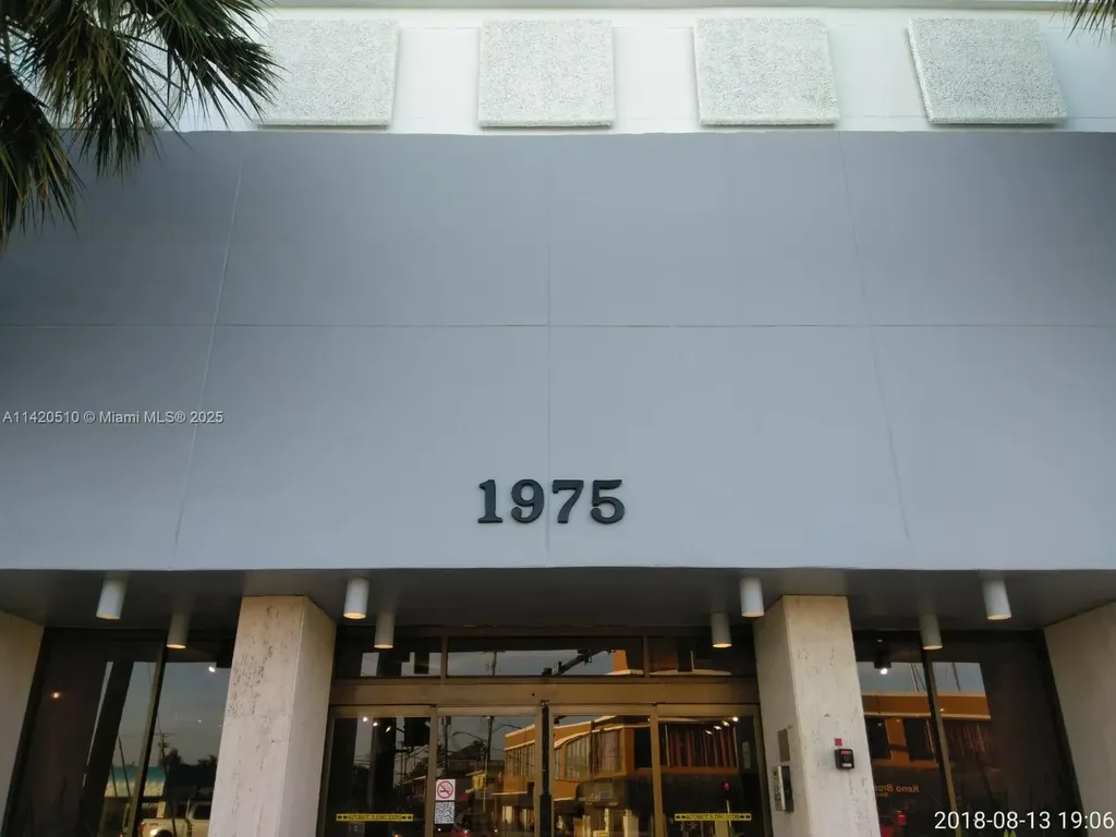 1975 E Sunrise Boulevard Fort Lauderdale FL 33304