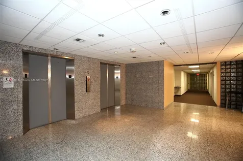 1975 E Sunrise Boulevard Fort Lauderdale FL 33304