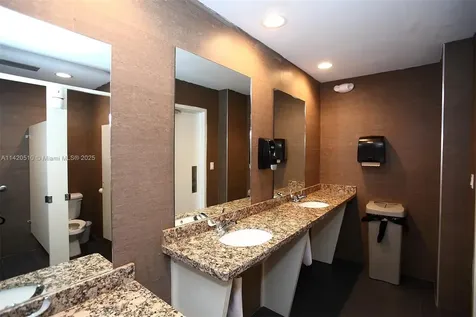 1975 E Sunrise Boulevard Fort Lauderdale FL 33304
