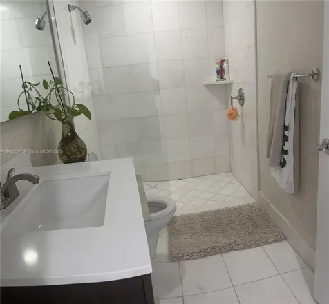 2950 NE 188th Street Aventura FL 33180