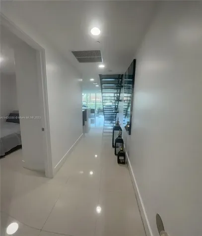 2950 NE 188th Street Aventura FL 33180