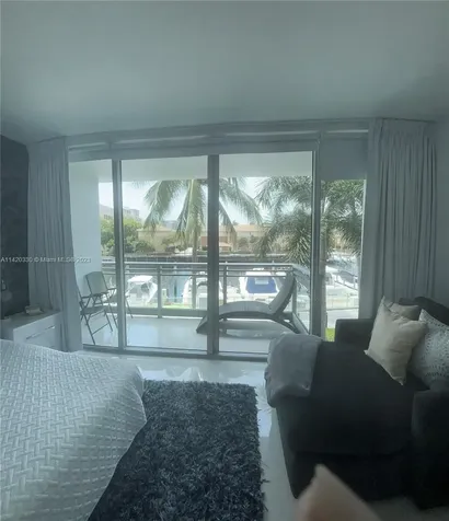 2950 NE 188th Street Aventura FL 33180