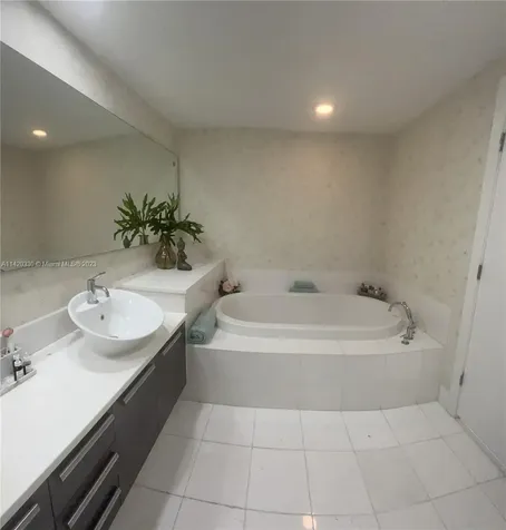 2950 NE 188th Street Aventura FL 33180