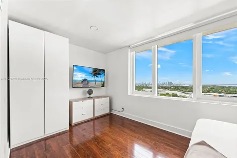 Miami Beach FL 33139