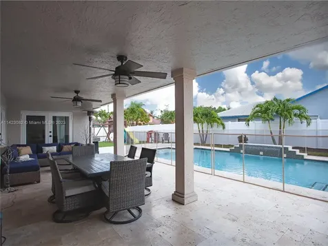 5660 Briarwood Way Davie FL 33331