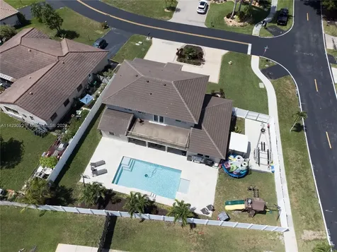 5660 Briarwood Way Davie FL 33331