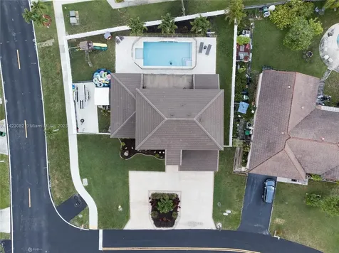 5660 Briarwood Way Davie FL 33331