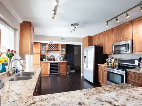 5660 Briarwood Way Davie FL 33331