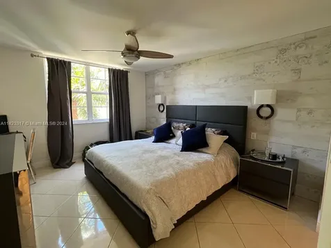 19901 E Country Club Drive Aventura FL 33180