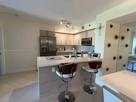 19901 E Country Club Drive Aventura FL 33180