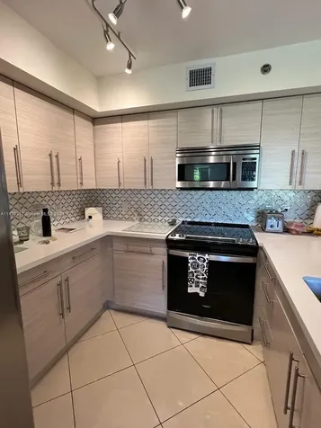 19901 E Country Club Drive Aventura FL 33180
