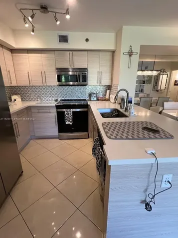 19901 E Country Club Drive Aventura FL 33180
