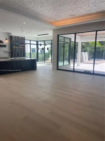 5290 SW 80 Street Miami FL 33143