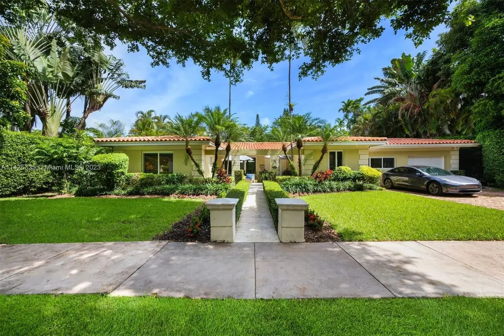 611 Santurce Avenue Coral Gables FL 33143