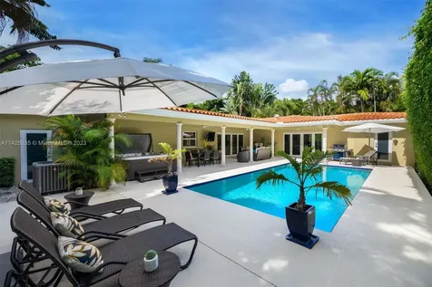 611 Santurce Avenue Coral Gables FL 33143