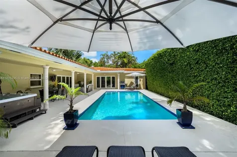 611 Santurce Avenue Coral Gables FL 33143