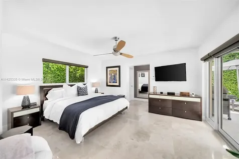 611 Santurce Avenue Coral Gables FL 33143
