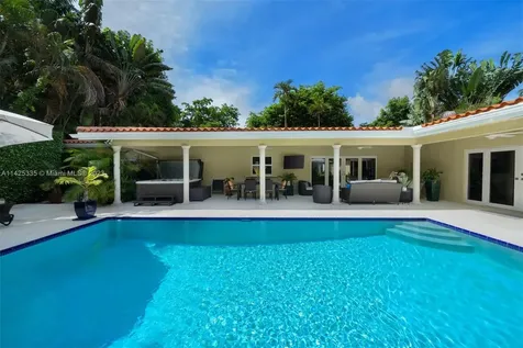 611 Santurce Avenue Coral Gables FL 33143
