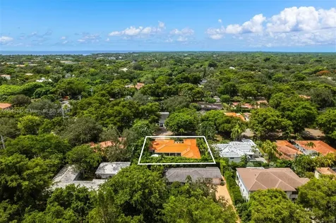 611 Santurce Avenue Coral Gables FL 33143