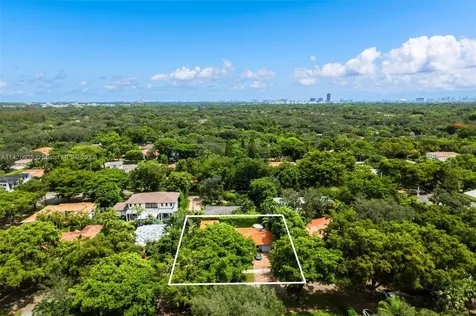 611 Santurce Avenue Coral Gables FL 33143